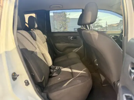 LIVINA S 1.8 16V Flex Fuel Aut.