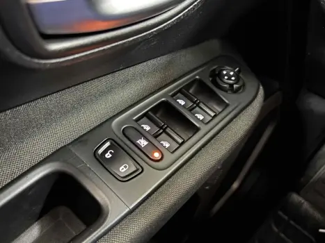 RENEGADE 1.8 16V FLEX 4P AUTOMÁTICO