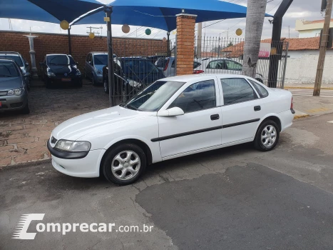 CHEVROLET VECTRA 2.2 MPFI GLS 8V 4 portas