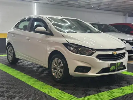 CHEVROLET ONIX - 1.4 MPFI LT 8V 4P MANUAL 4 portas