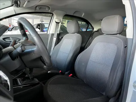 PRISMA 1.4 MPFI LT 8V FLEX 4P MANUAL