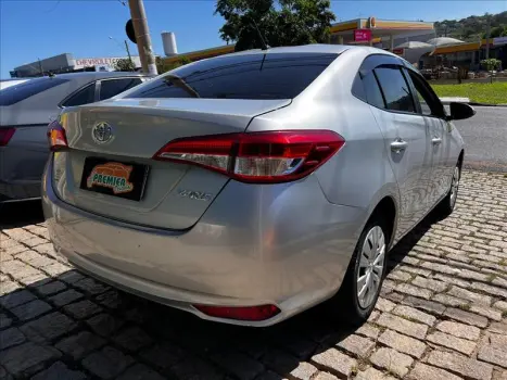 YARIS 1.5 16V Sedan XL