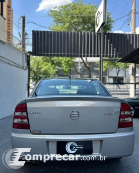 ASTRA 2.0 MPFI Elegance 8V