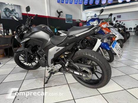 FZ25 ABS