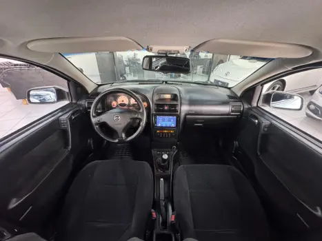 ASTRA 2.0 MPFI Advantage 8V