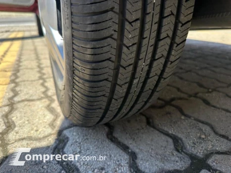 CLASSIC - 1.0 MPFI VHCE 8V 4P MANUAL