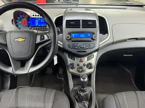 SONIC 1.6 LT 16V MANUAL