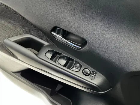 KICKS 1.6 16V FLEXSTART S 4P XTRONIC