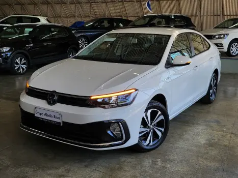 Volkswagen VIRTUS 1.0 200 TSI COMFORTLINE AUTOMÁTICO 4 portas