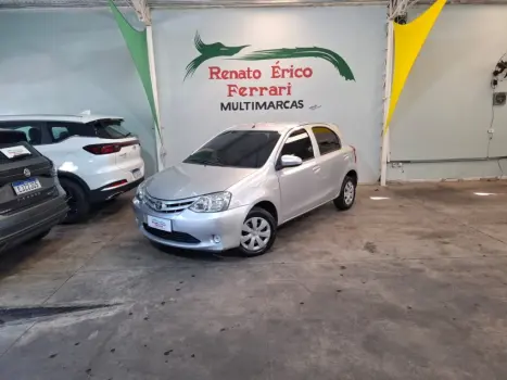 Toyota ETIOS 1.3 X 16V 4 portas