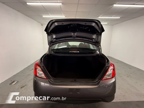 VERSA 1.0 12V FlexStart 4p Mec.