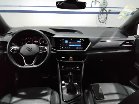 TAOS 1.4 250 TSI TOTAL FLEX COMFORTLINE AUTOMÁTICO