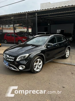 Mercedes-Benz GLA 200 1.6 CGI Enduro 7g-dct 4 portas