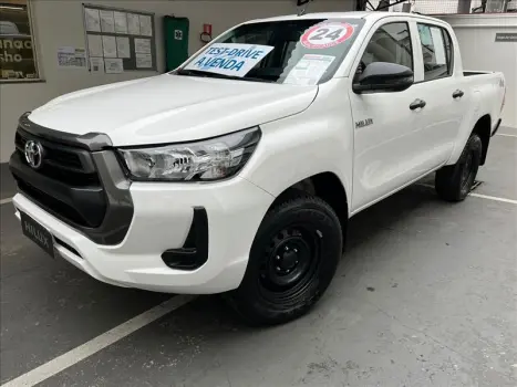 Toyota HILUX 2.8 D-4d Turbo CD Power Pack 4X4 4 portas