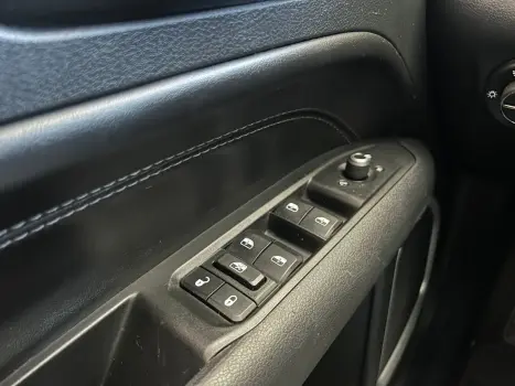 COMPASS LONG. T270 1.3 TB 4x2 Flex Aut.