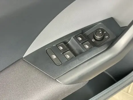 T-CROSS 1.0 200 TSI TOTAL FLEX COMFORTLINE AUTOMÁTICO