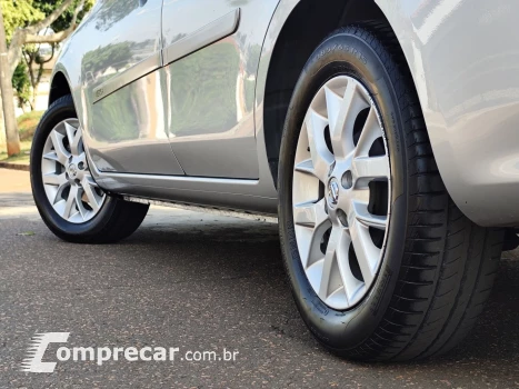 VERSA 1.6 16V SV  FLEXSTART 4P AUT.