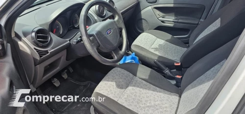 FIESTA 1.0 Rocam SE Sedan 8V