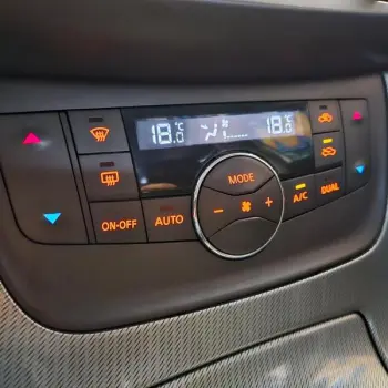 NISSAN SENTRA 20SL CVT