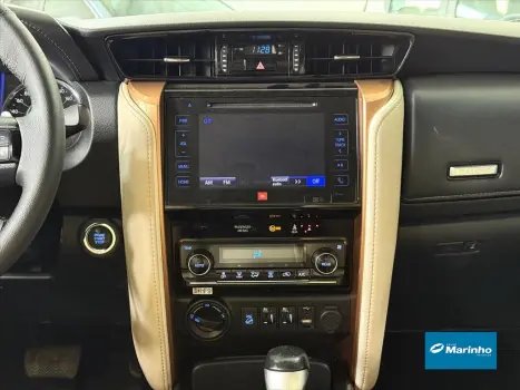 HILUX SW4 2.8 SRX DIAMOND 4X4 7 LUGARES 16V TURBO