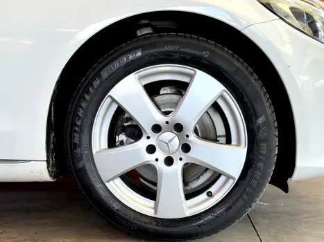 C 200 2.0 CGI AVANTGARDE 16V GASOLINA 4P AUTOMÁTICO