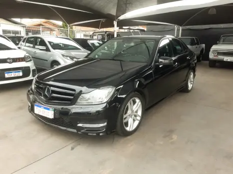 Mercedes-Benz C 180 1.6 CGI 16V Turbo 4 portas