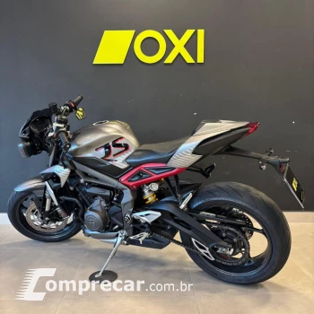 STREET TRIPLE 765 RS