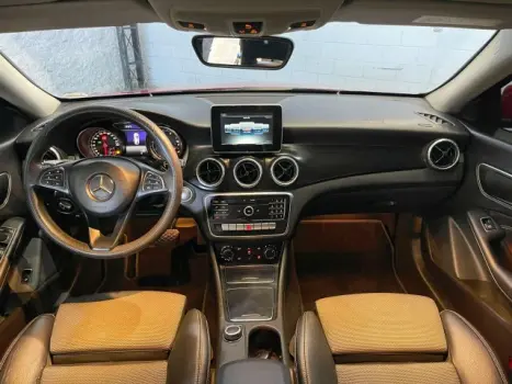 CLA 180 - 1.6 CGI 7G-DCT