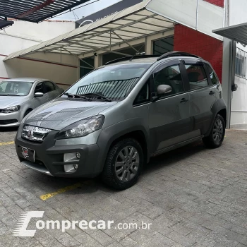 Fiat IDEA 1.8 MPI Adventure 16V 4 portas