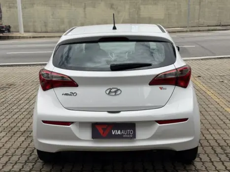 HB20 - 1.0 COMFORT PLUS 12V 4P MANUAL