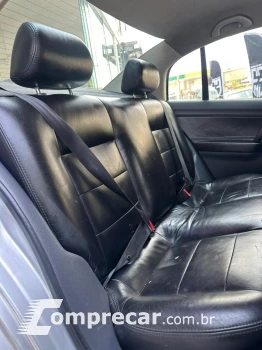 Polo Sedan I MOTION  1.6 Total Flex  4p