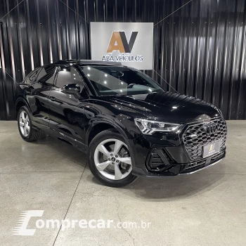 Q3 2.0 40 TFSI Sportback Performance Black Quattro