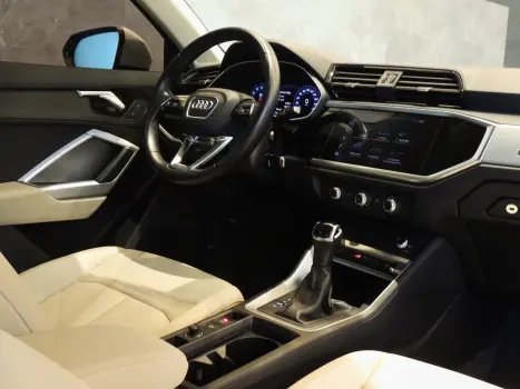 Q3 1.4 TFSI Prestige S Tronic