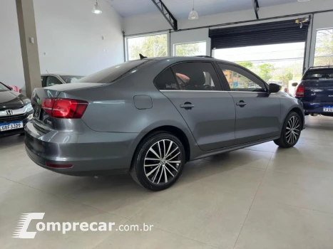 JETTA Highline 2.0 TSI 16V 4p Tiptronic