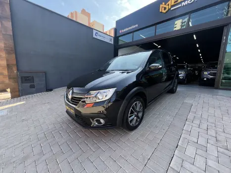 Renault SANDERO Intense Flex 1.6 16V 5p Aut. 4 portas