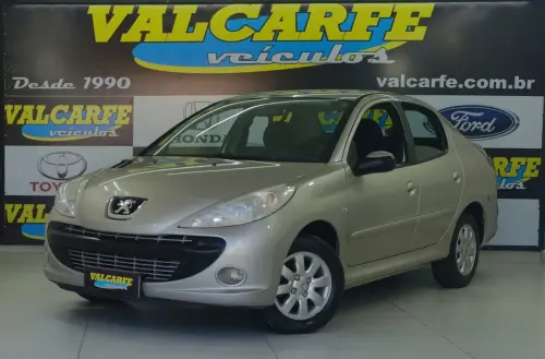 PEUGEOT 207 1.4 XR Passion Sport 8V 4 portas