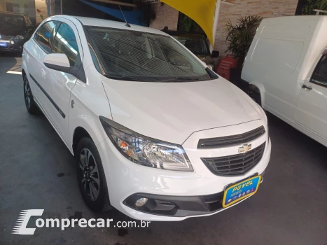CHEVROLET ONIX 1.0 LT 4 portas