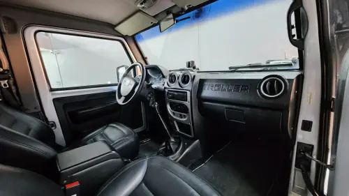 T-4 4x4 3.0 TB Int. Cap. Rígida Diesel