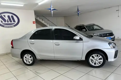 Etios Sedan 1.5 16V 4P FLEX X PLUS AUTOMÁTICO