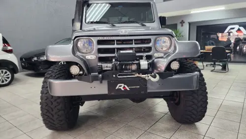 T-4 4x4 3.0 TB Int. Cap. Rígida Diesel