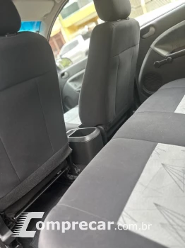 FIESTA 1.6 MPI Class Hatch 8V