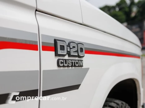 D20 - 4.0 CUSTOM DE LUXE CS 8V TURBO 2P MANUAL