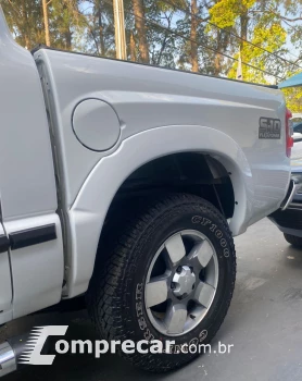 S10 2.4 FLEX EXECUTIVE CABINE DUPLA