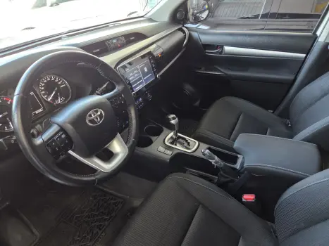 HILUX 2.8 D-4D TURBO DIESEL CD SR 4X4 AUTOMÁTICO