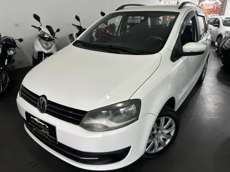 Volkswagen SPACEFOX 1.6 MI Trend 8V 4 portas
