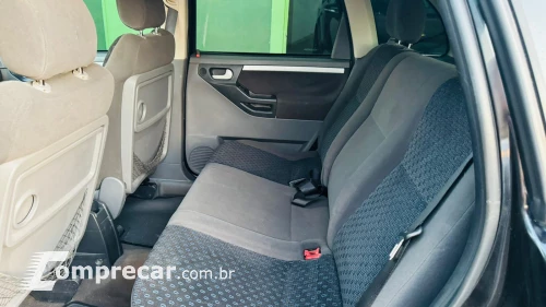 MERIVA 1.8 MPFI Premium 8V