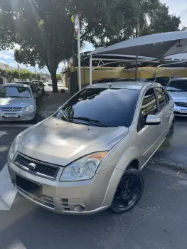 FIESTA 1.6 MPI Class Sedan 8V