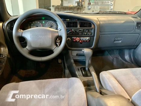 Camry 2.2 16V 4P LE AUTOMÁTICO