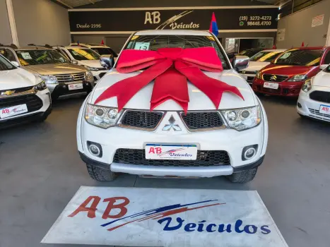 Mitsubishi L200 TRITON 3.5 HPE 4X4 CD V6 24V 4 portas