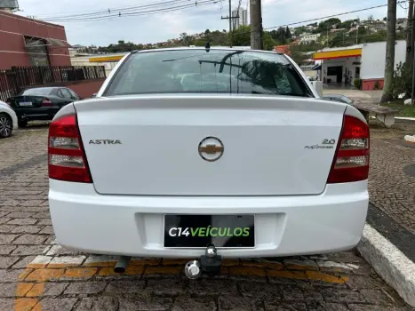 Astra Advantage 2.0 MPFI 8V FlexPower 5p